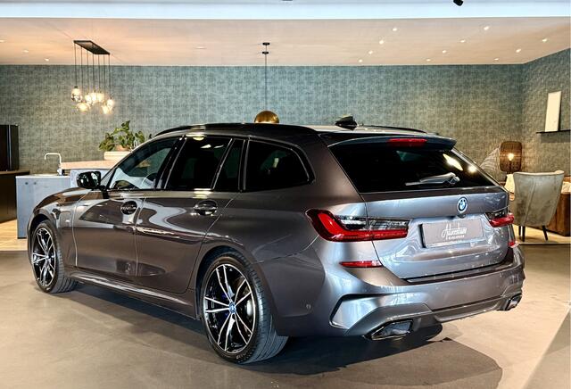 BMW 3-SERIE Touring 330e xDrive High Exe I M340i I Pano I VOL!