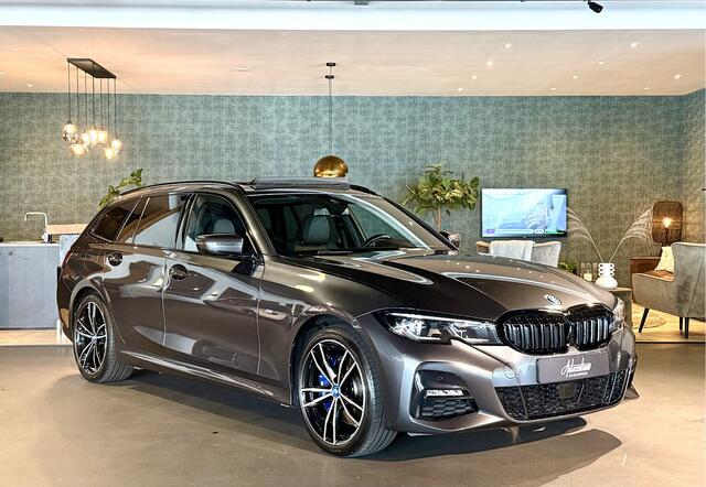 BMW 3-SERIE Touring 330e xDrive High Exe I M340i I Pano I VOL!