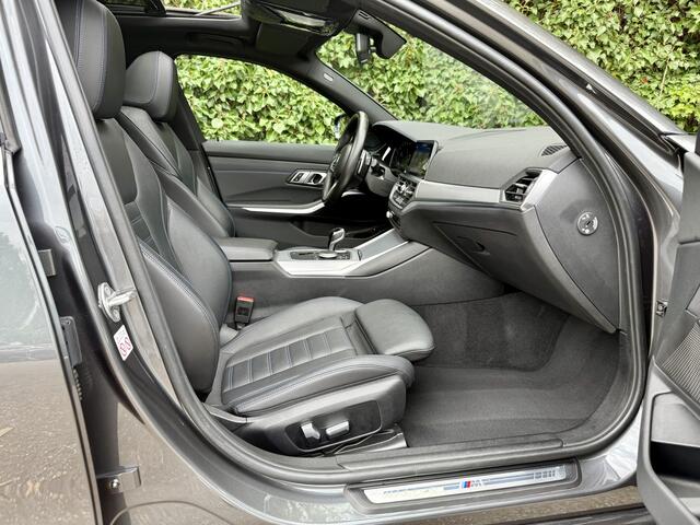 BMW 3-SERIE Touring 330e xDrive High Exe I M340i I Pano I VOL!