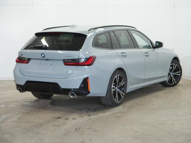 BMW 3-SERIE Touring 330e xDrive M-Sport | Camera | Stoel/Stuurverwaming | Hifi |