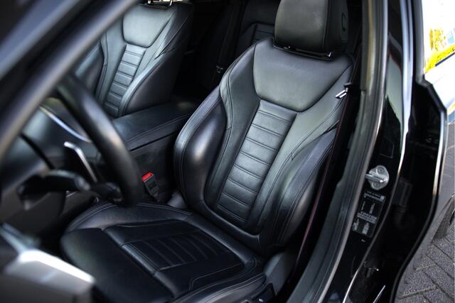 BMW 3-SERIE Touring 330i High Executive M Sport Automaat / Sportstoelen / LED / Head-Up / Parking Assistant / M Sportonderstel / Live Cockpit Professional / Stoelverwarming