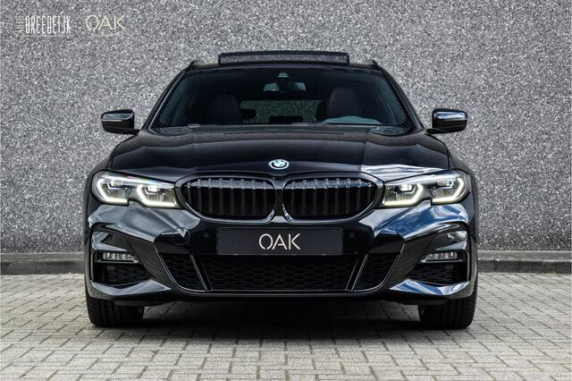 BMW 3-SERIE Touring 320e Aut. | M-Sport | Live Cockpit | Panorama | Leder | Laser | 19"LM | Saphire Zwart