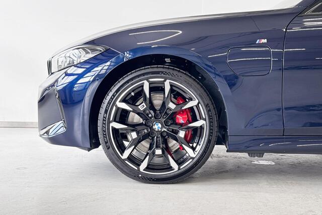 BMW 3-SERIE Touring 330e | M Sport Pro | Innovation Pack | Comfort Pack | Harman Kardon