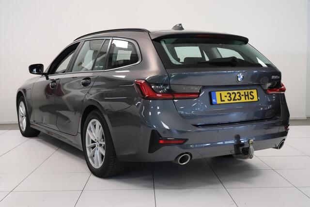 BMW 3-SERIE Touring 330e Business Edition Plus | | Schuif kanteldak | Navigatie | Leder | Laser LED koplampen | Trekhaak |
