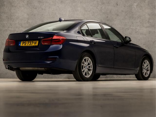 BMW 3-SERIE 318i Executive Sportline Automaat (NAVIGATIE, DEALER ONDERHOUDEN, CLIMATE, PARKEERSENSOREN, SPORTSTOELEN, LED KOPLAMPEN, CRUISE, NIEUWE APK, NIEUWSTAAT)