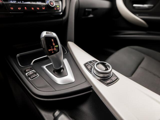 BMW 3-SERIE 318i Executive Sportline Automaat (NAVIGATIE, DEALER ONDERHOUDEN, CLIMATE, PARKEERSENSOREN, SPORTSTOELEN, LED KOPLAMPEN, CRUISE, NIEUWE APK, NIEUWSTAAT)