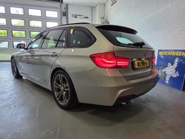 BMW 3-SERIE 318i M sport