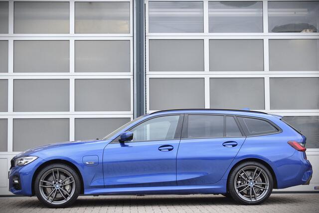 BMW 3-SERIE Touring 330e xDrive M-Sport 19 inch | Topstaat