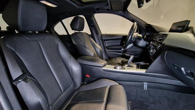 BMW 3-SERIE 330e Centennial High Executive | M-Sport | Schuifdak | Leder