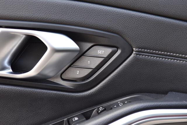 BMW 3-SERIE Touring 320i High Executive Edition * Sportline * Harman Kardon * Elektrische stoelen * LED * Leder *