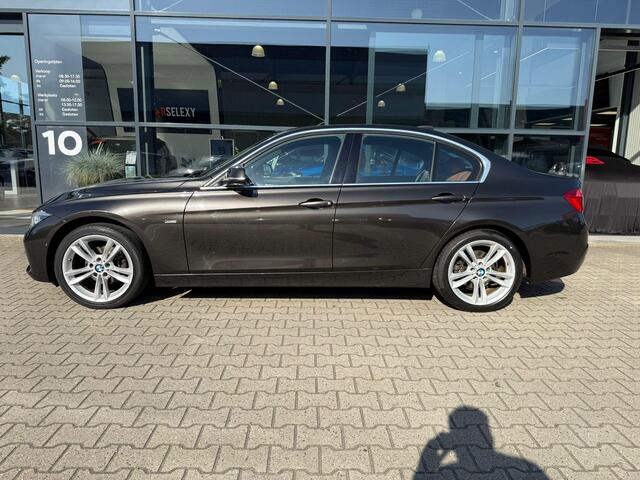 BMW 3-SERIE 318i Centennial High Executive *Stoelverwarming*