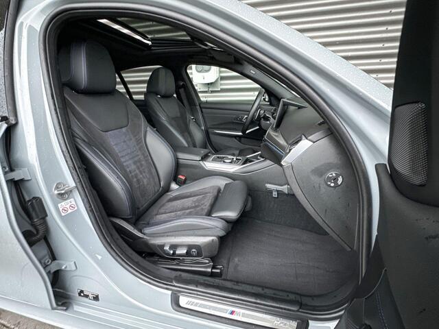 BMW 3-SERIE Sedan 320i Driving Assistant / M Sport / Innovation Pack / Selections 2500