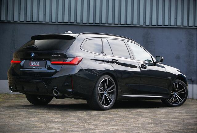 BMW 3-SERIE Touring 330e 292PK Lci M-Sport Shadow Harman-Kardon//Leder/HUD/Memory/ACC