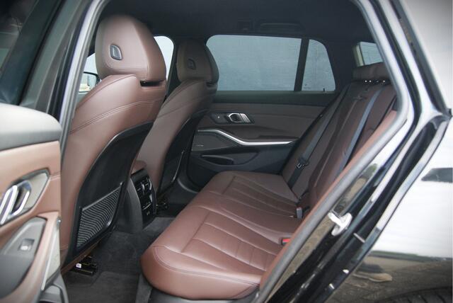 BMW 3-SERIE Touring 330e 292PK Lci M-Sport Shadow Harman-Kardon//Leder/HUD/Memory/ACC