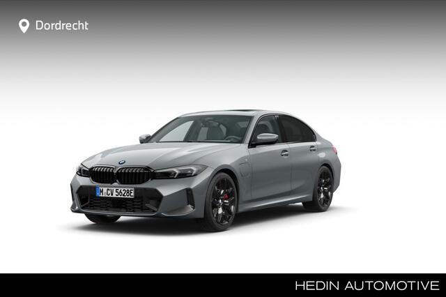 BMW 3-SERIE 330e | 19 Inch | M-Sportpakket Pro | Innovation Pack | Comfort Pack | Panoramadak