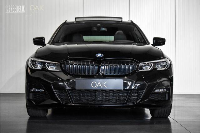 BMW 3-SERIE Touring 330e | M-Sport | Live Cockpit | Leder | Memory | 360 Camera | Head-Up | 19"LM | Saphire Zwart