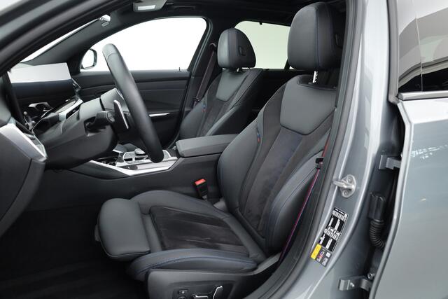 BMW 3-SERIE Touring 330e M Sport | Pano | HUD | Carbon int. | 19'' | Adapt. Cruise | Elek. Stoelen