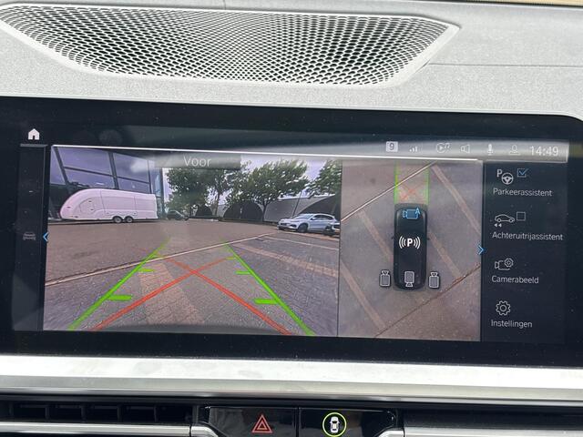 BMW 3-SERIE Touring 330e M SPORT | LASER LED | 360 CAMERA | ELECTR STOELEN | LEDER | HEAD UP | PANORAMADAK| DODE HOEK | STUURWIEL EN STOEL VERW. | TREKHAAK | DEALER ONDERHOUDEN