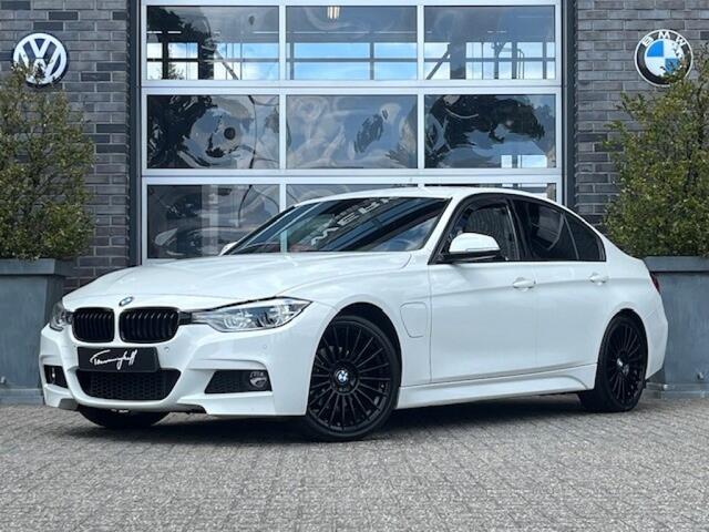 BMW 3-SERIE 330E iPERFORMANCE M-SPORT AUT. - LEDER - 19 INCH - ORG. NL.