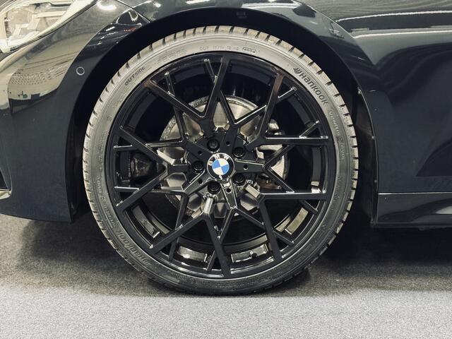 BMW 3-SERIE Touring 320i M-Sport | 20" | Panorama | Leder | Camera