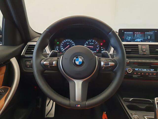 BMW 3-SERIE Touring 320i M-sport Trekhaak, Panoramadak, Leder