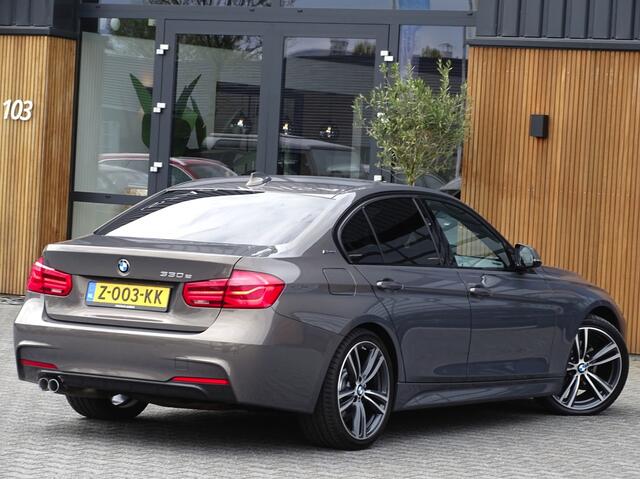 BMW 3-SERIE 330e 293PK M Sport / M Individual / LED