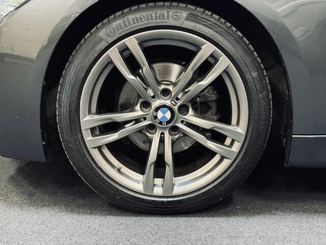BMW 3-SERIE Touring 320i Edition M-Sport | Leder | NaviProf | CarPlay