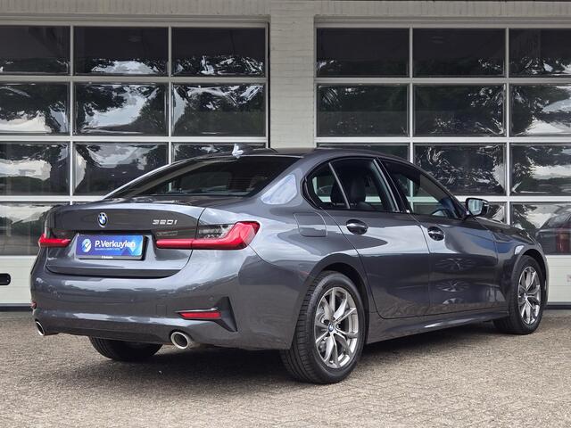BMW 3-SERIE 320i Executive Edition SPORT LINE | SPORTSTOELEN | STOELVERWARMING |