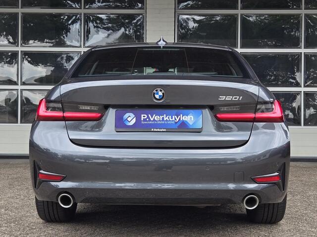 BMW 3-SERIE 320i Executive Edition SPORT LINE | SPORTSTOELEN | STOELVERWARMING |