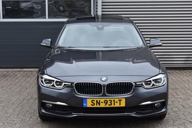 BMW 3-SERIE 330E HIGH EXEC. / SCHUIF KANTELDAK / STOELVERWARMING / LEDERE BEKLEDING