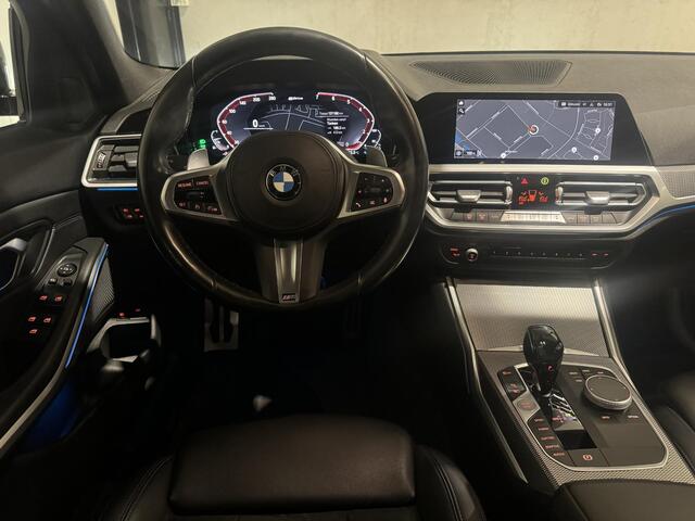 BMW 3-SERIE Touring 330e M-Sport | navi | carplay | trekhaak | shadow-line |