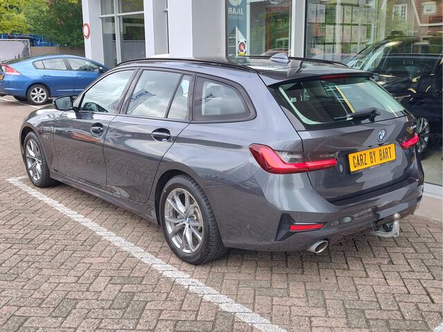 BMW 3-SERIE Touring 330e BUSINESS EDITION PLUS AUTOMAAT Trekhaak wegklapbaar | Stuuverwarming | Navi+HD