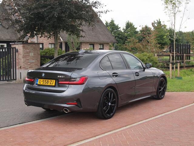 BMW 3-SERIE 320i Business Edition | Apple Carplay | Trekhaak | Cruise Control | Automaat | Parkeersensoren |