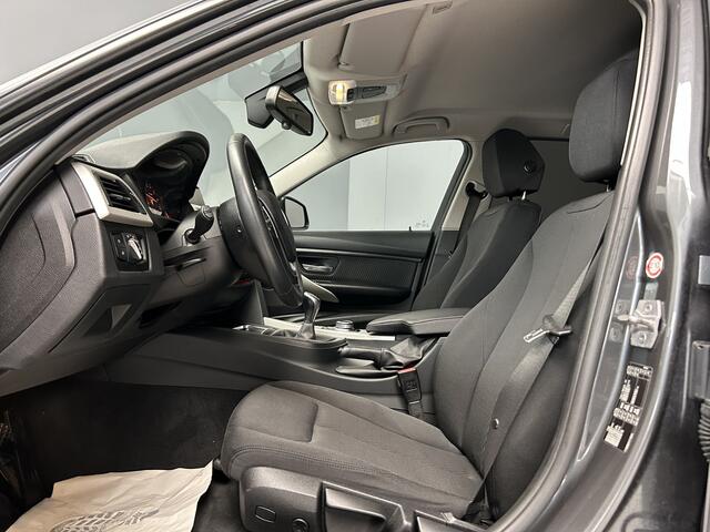 BMW 3-SERIE Touring 318i Executive Nwe Turbo|Cruise|LED|Navi