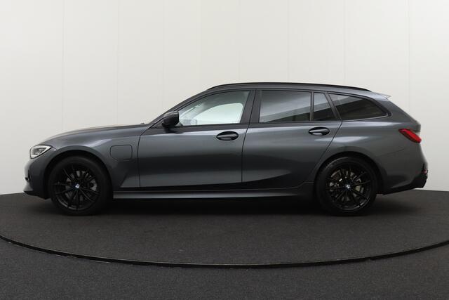 BMW 3-SERIE Touring 320e M-Sport Stuur+Stoelverw. Leder-Sporstoelen Laserlight