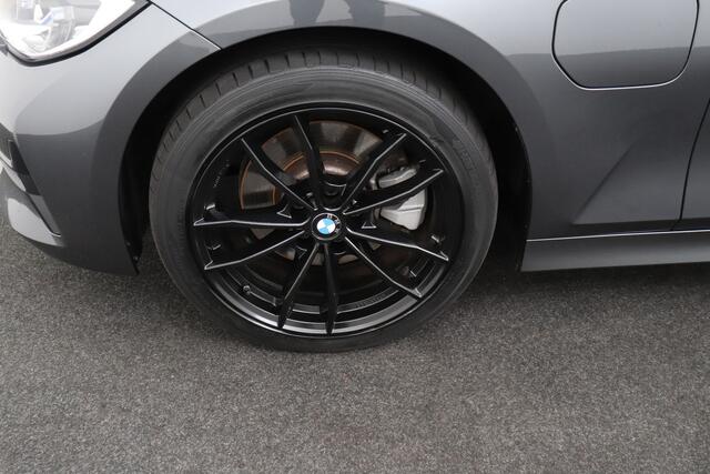 BMW 3-SERIE Touring 320e M-Sport Stuur+Stoelverw. Leder-Sporstoelen Laserlight