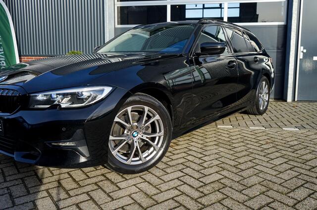 BMW 3-SERIE Touring 320d High Executive