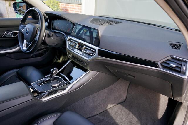 BMW 3-SERIE Touring 320d High Executive