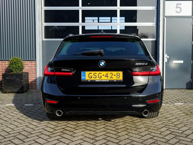 BMW 3-SERIE Touring 320d High Executive