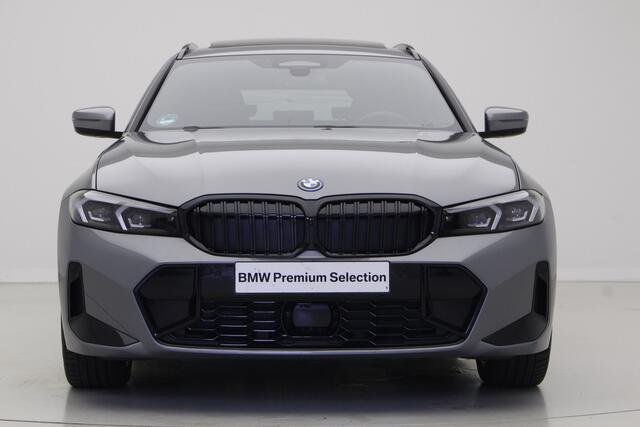 BMW 3-SERIE 330e xDrive | LCI | M Sport Pro | Panorama | M Stoelen | Harmen Kardon | Driver Ass Prof | Trekhaak | Memory Stoelen | Shadow Line | BSI 3jr - 40.000 km