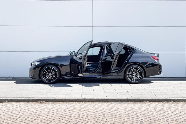 BMW 3-SERIE Sedan 318i