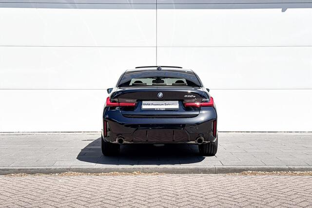 BMW 3-SERIE Sedan 330e