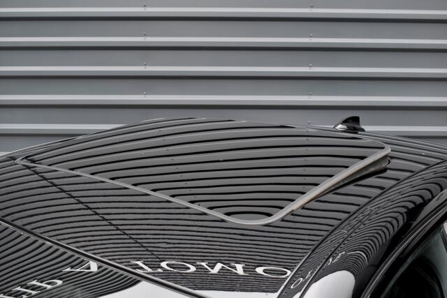 BMW 3-SERIE 330e High Executive M Sport | Schuif/Kanteldak | ACC | Laser Light | Memory | Head-Up | Adaptief Onderstel |