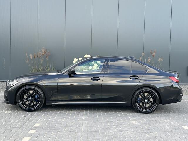 BMW 3-SERIE 330i M PACK M2020 PANO NAVI SPORTVELGEN CLIMATE PDC
