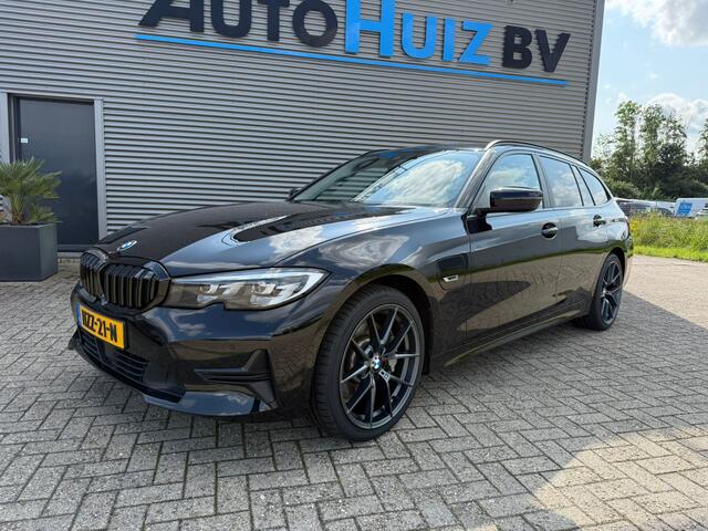 BMW 3-SERIE Touring 330e xDrive Trekhaak 19 inch LED Head-Up Display ACC Carplay