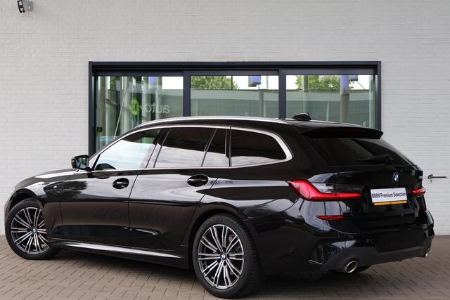 BMW 3-SERIE 320i High Executive | M Sportpakket | Comfort Access | Trekhaak