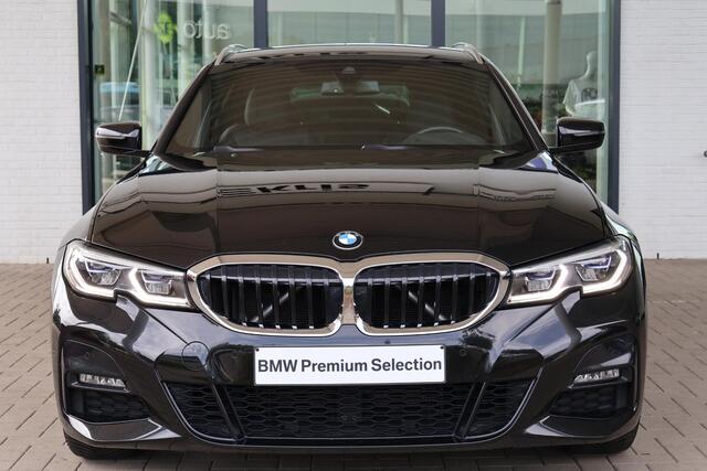 BMW 3-SERIE 320i High Executive | M Sportpakket | Comfort Access | Trekhaak