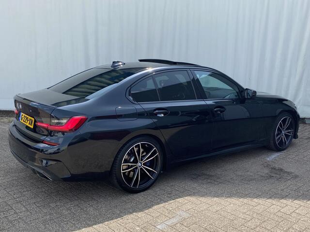 BMW 3-SERIE 330i M-Sport Panorama / Harman Kardon / Leder / M-Performance