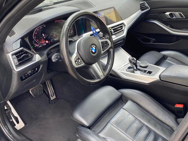 BMW 3-SERIE 330i M-Sport Panorama / Harman Kardon / Leder / M-Performance