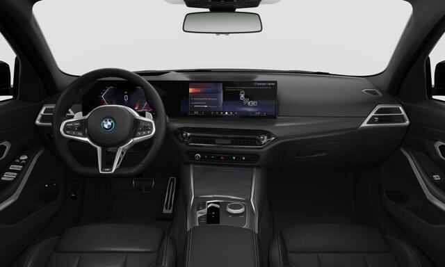 BMW 3-SERIE 330e Touring | M Sportpakket Pro | Comfort Pack | Innovation Pack